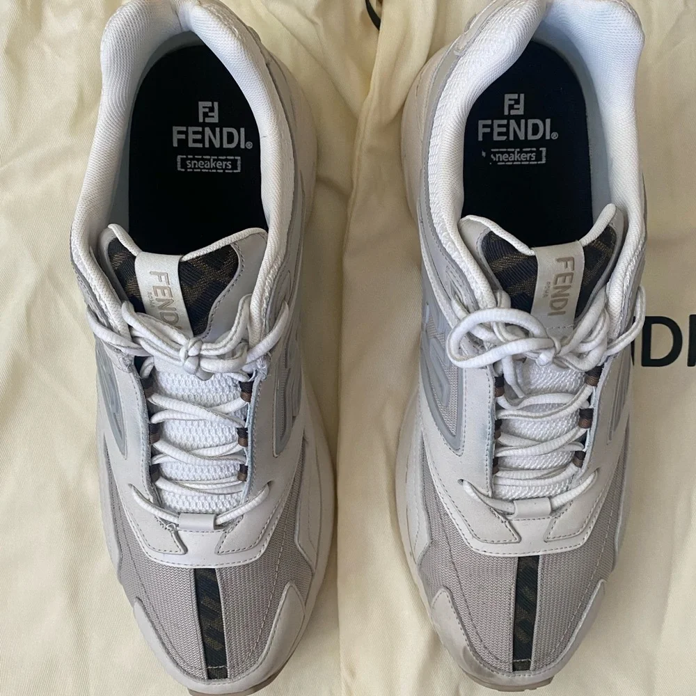 FENDI - Picture 5 of 14